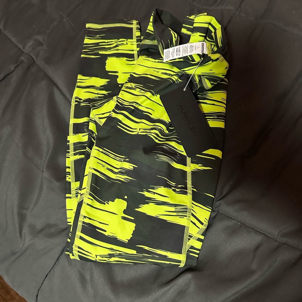 Alphalete leggings